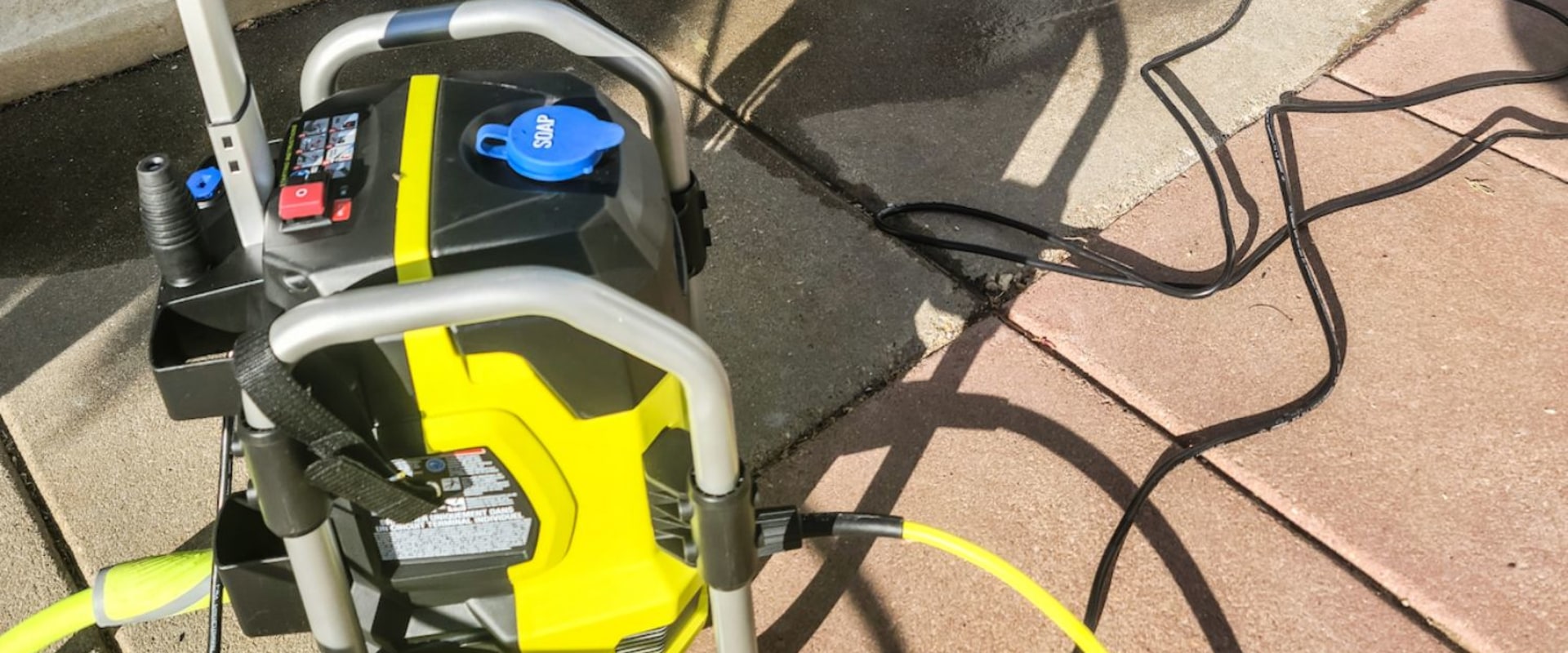 What is a 2000 psi pressure washer recommended for?